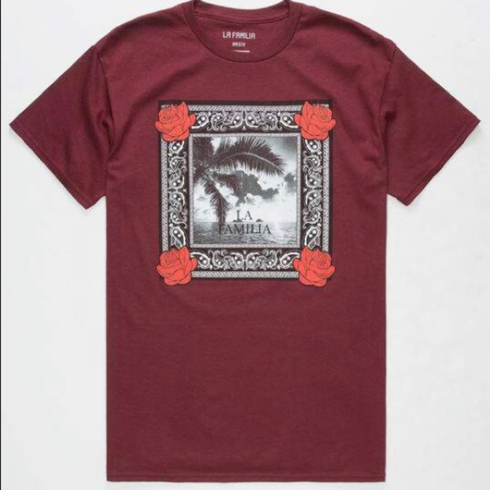 SALE🛒 La Familia Bandana Box T-Shirt